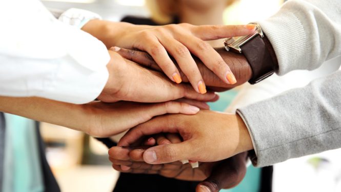 Featured image for Overcoming Communication Challenges in Outsourcing: Building Strong Relationships